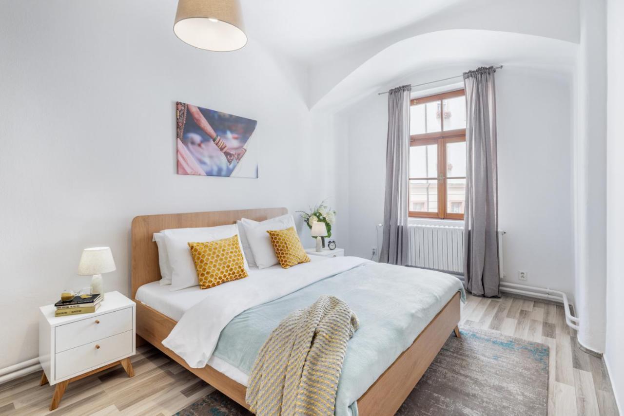 Wine & Bike City Tower Apartments Znojmo Exterior foto