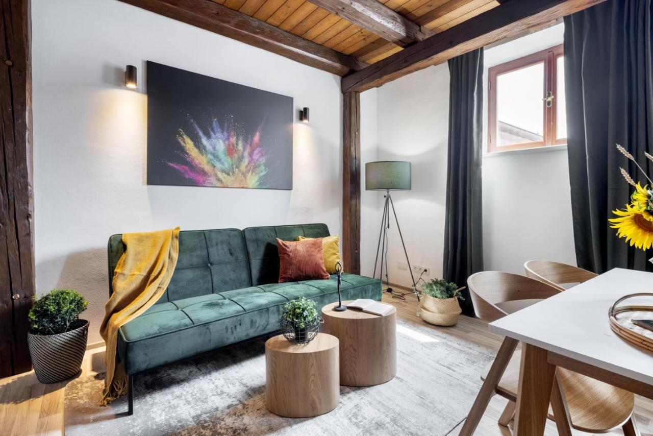 Wine & Bike City Tower Apartments Znojmo Exterior foto